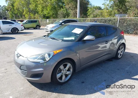 2014 Hyundai Veloster Base W/Black z USA, uszkodzony, nr VIN KMHTC6AD4EU214798